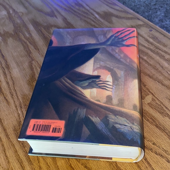 Harry Potter And the Deathly Hallows thick Hardback Book 1st Edition 2007 - Picture 2 of 6